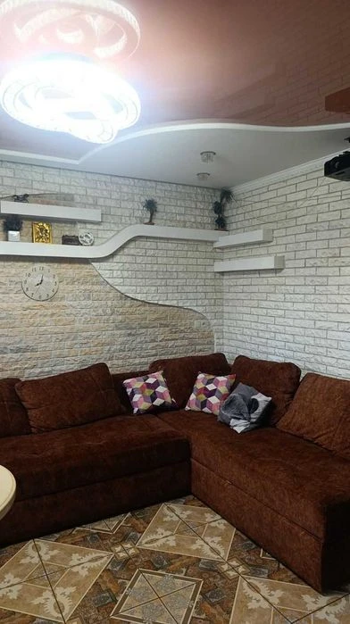 (3) Продам 2-комнатную квартиру на Киевской 0756