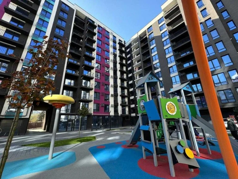 Продаж 1 кімнатної квартири Фемелі / Family Plaza