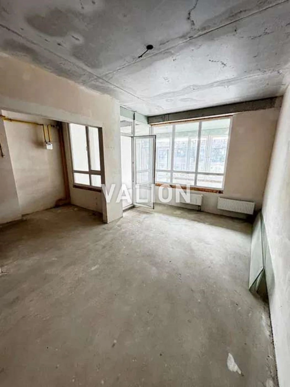 Two-room apartment for sale at 13/2 Glubochitskaya St.