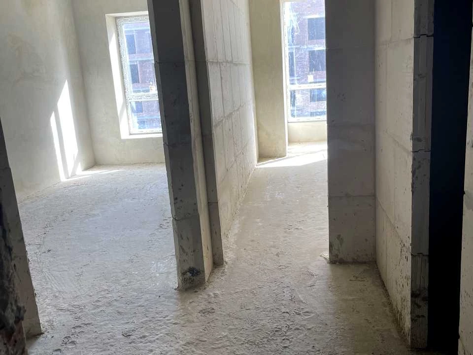 Apartment. Ivano-Frankivsk, Knyahynyn St., (Building 34)