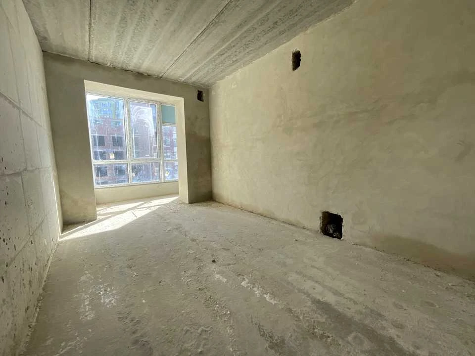 Apartment. Ivano-Frankivsk, Knyahynyn St., (Building 34)