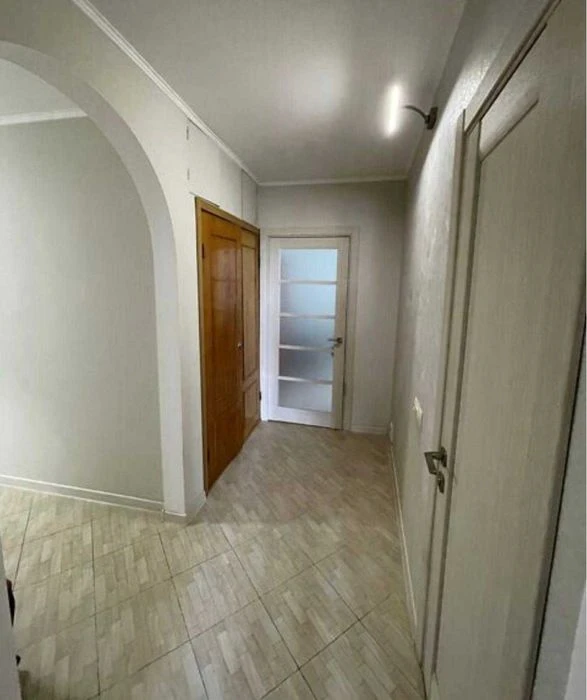 3-комнатная квартира возле парка Победы - 70 м², Армейская,
