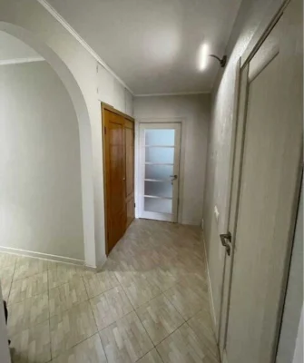 3-комнатная квартира возле парка Победы - 70 м², Армейская,