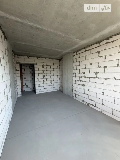 Sale of 2-room apartment 77.5 sq. m on Knyazya Romana Mstislava Street