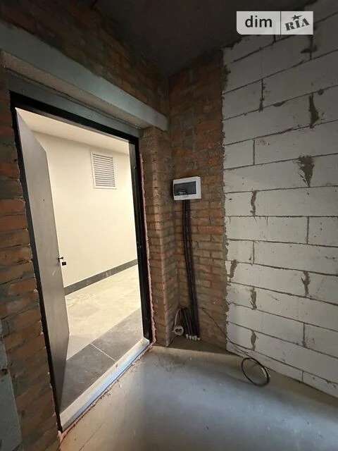 Sale of 2-room apartment 77.5 sq. m on Knyazya Romana Mstislava Street