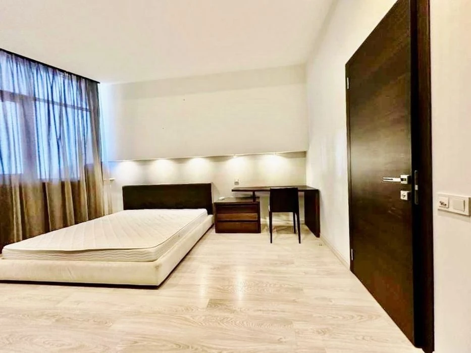 3-room apartment for sale, Magnat residential complex (center, Simferopol/Yavorny)