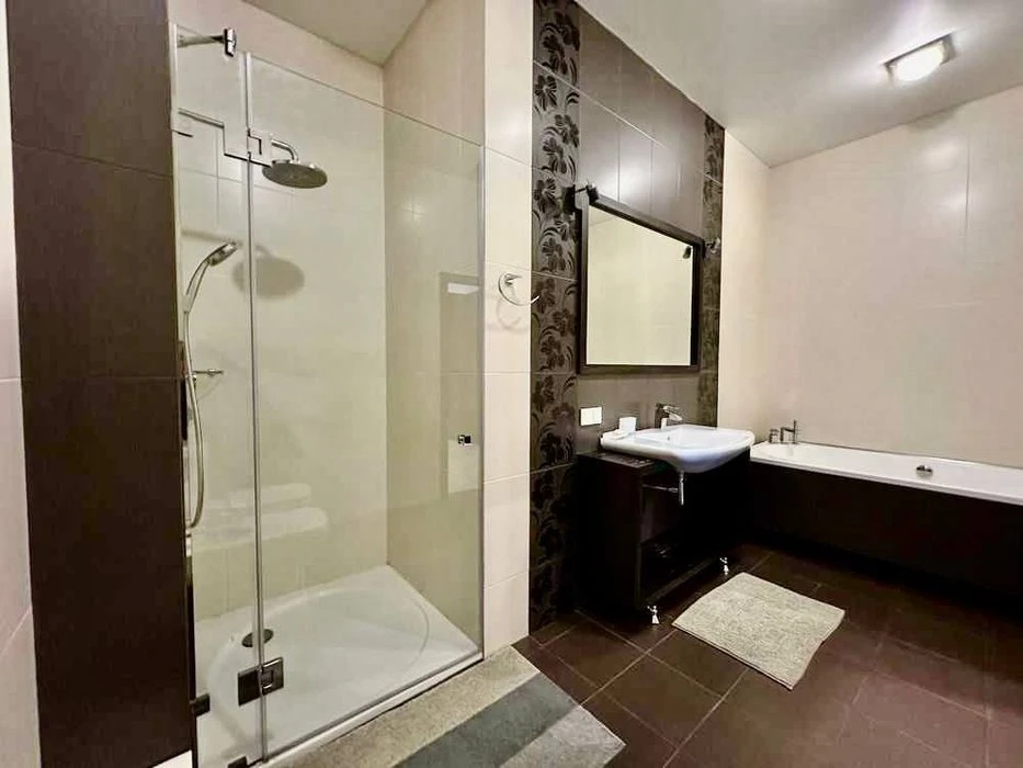 3-room apartment for sale, Magnat residential complex (center, Simferopol/Yavorny)