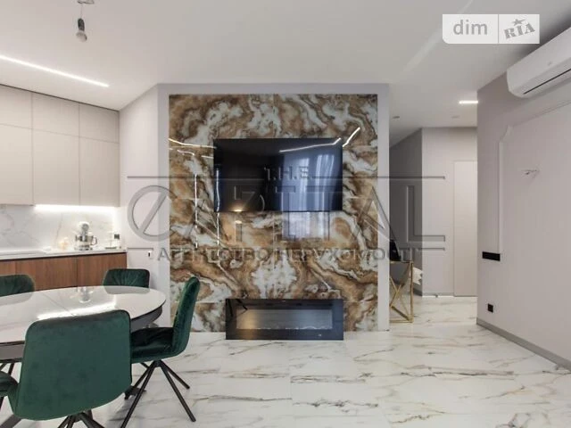Sale of 3-room apartment 127.2 sq. m. on Vasylya Tyutyunnyka St. 37/1