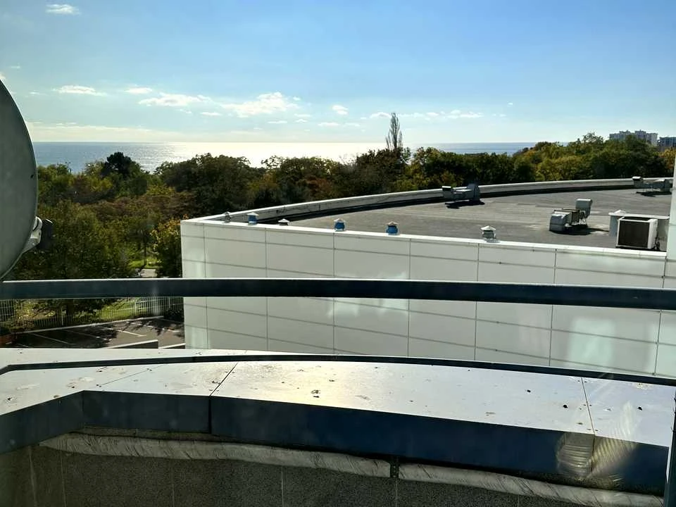 Квартира. Одеса, Літературна вул.