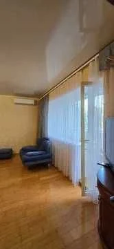 (4) 3 ком кв у парка Победы по ул. Армейский