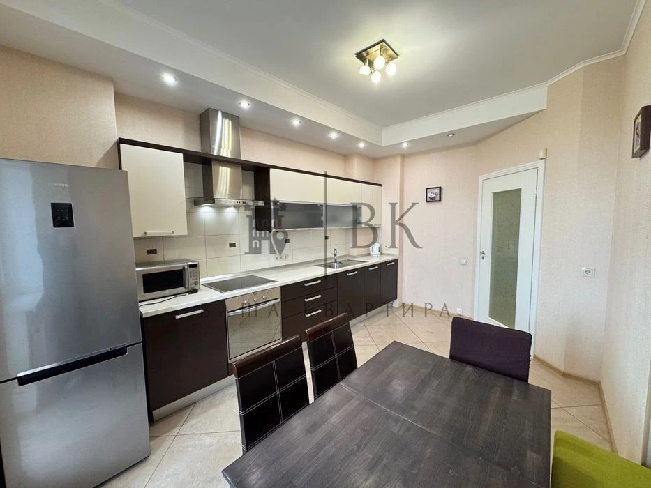 2k 84m² | Center | metro nearby | View | No %. For sale. Apartment