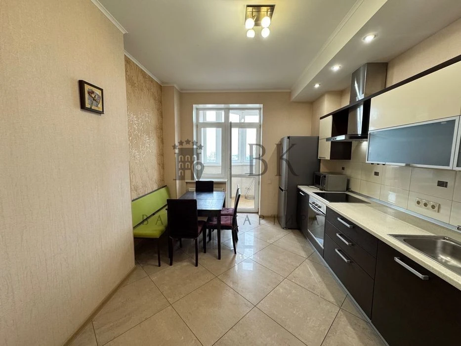 2k 84m² | Center | metro nearby | View | No %. For sale. Apartment