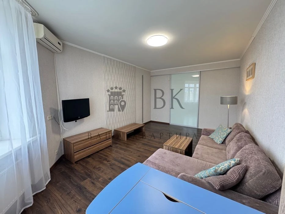 2k 84m² | Center | metro nearby | View | No %. For sale. Apartment