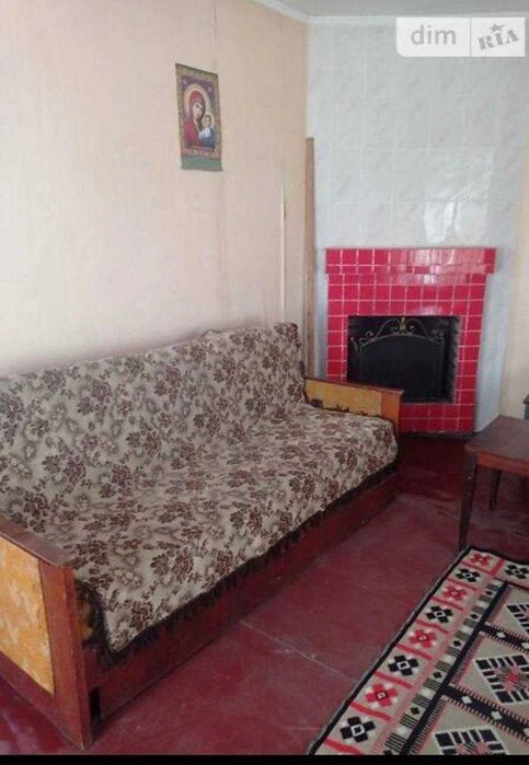 (7) Sale of a country house (5813)