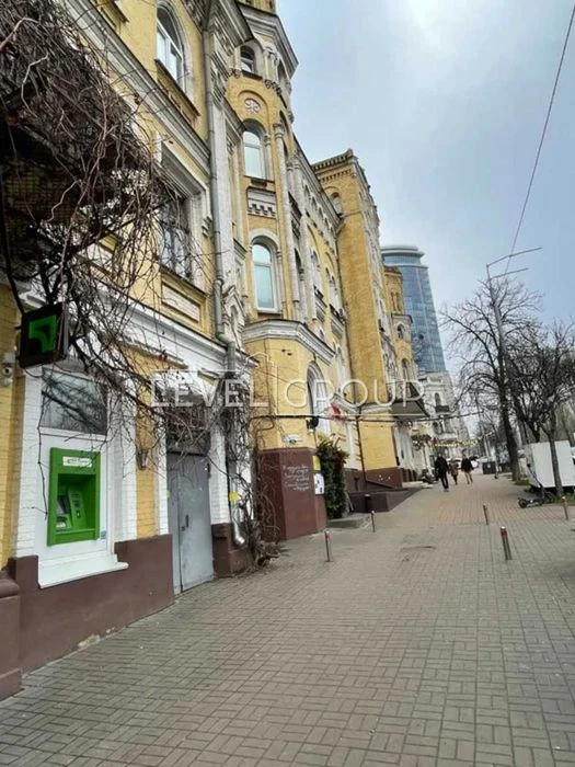 3 кімнатна 62,3 м.кв бульвар Тараса Шевченка  36 б