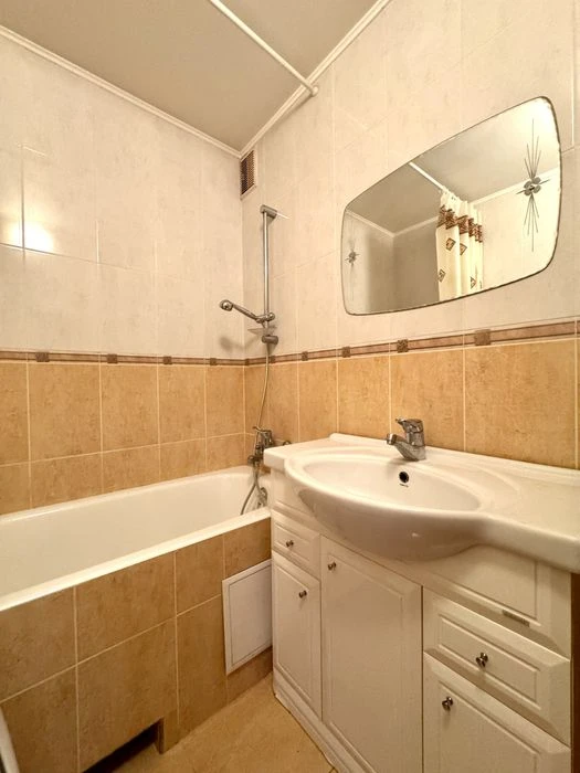 3-кімнатна квартира 72 м²  | Червоної Калини, 1 | БЕЗ КОМІСІ