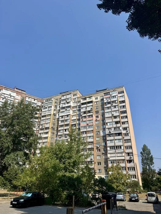 3-кімнатна квартира 72 м²  | Червоної Калини, 1 | БЕЗ КОМІСІ
