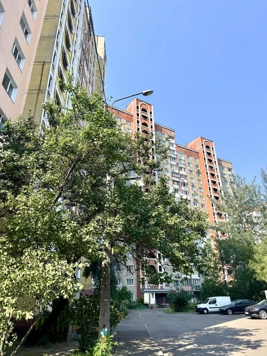 3-кімнатна квартира 72 м²  | Червоної Калини, 1 | БЕЗ КОМІСІ