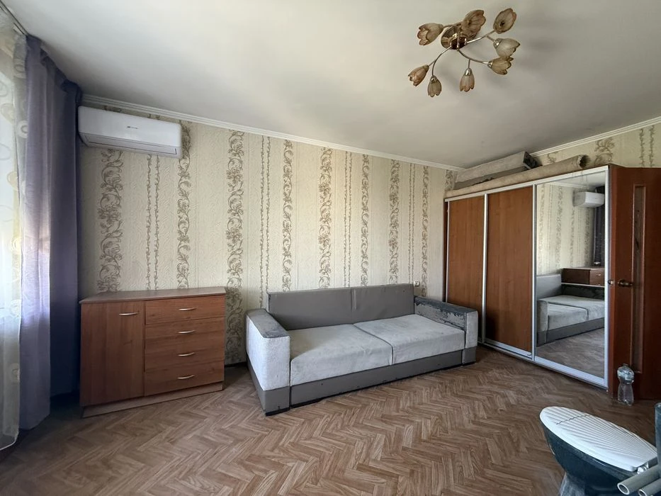 Продается квартира на 5 ст. Фонтана вблизи моря и парка.