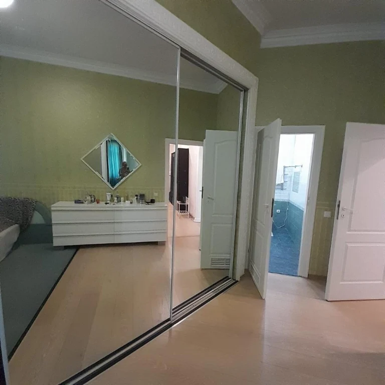 4-room apartment 113 m² for sale, Gogolevskaya Street, 15