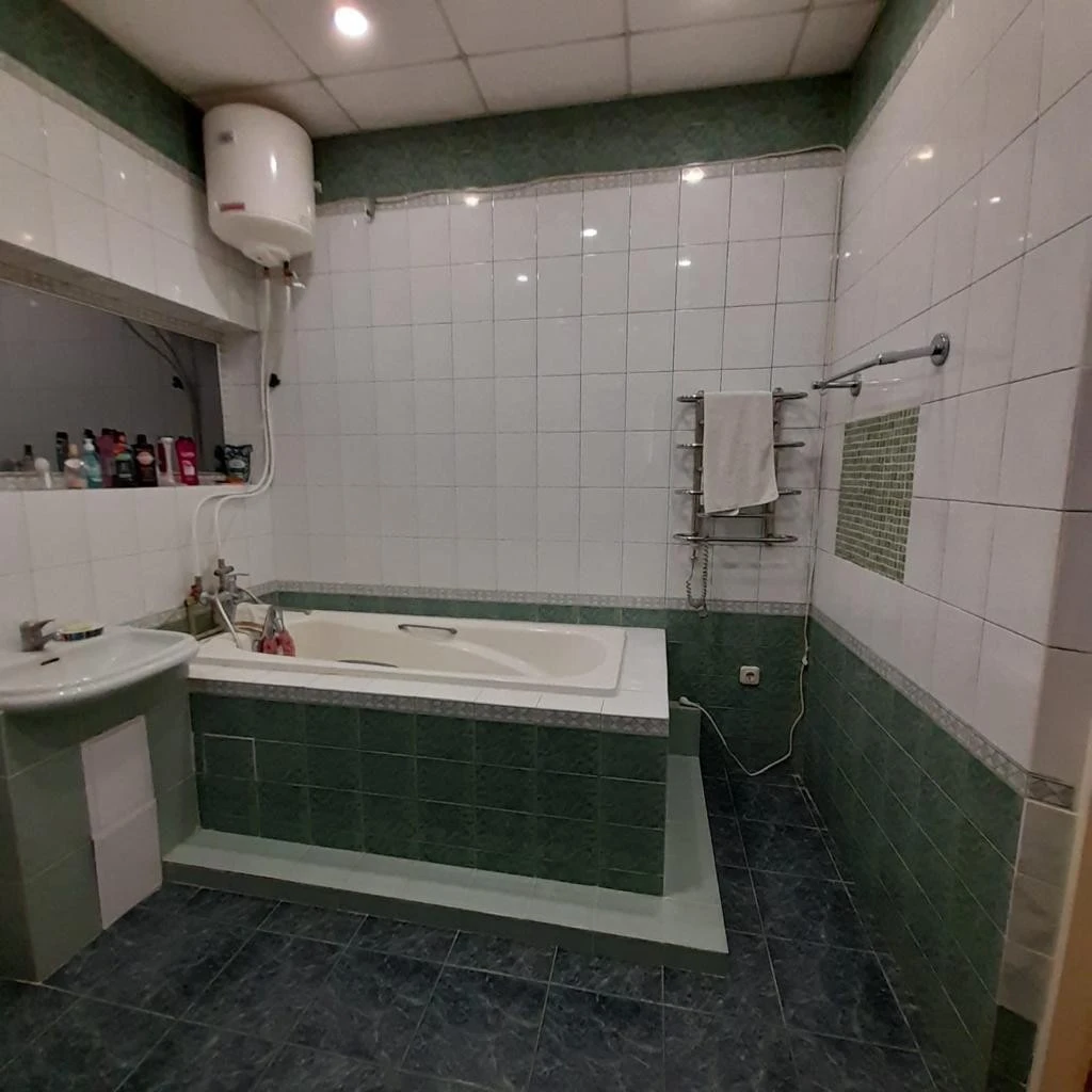 4-room apartment 113 m² for sale, Gogolevskaya Street, 15
