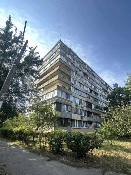 No% apartment 31m2 Brynzhali St. Nyvky Beresteyska Shevchenko