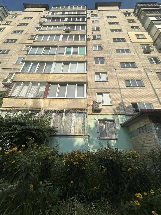No% apartment 31m2 Brynzhali St. Nyvky Beresteyska Shevchenko