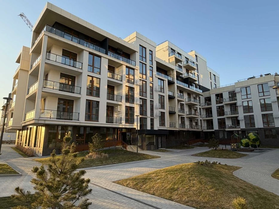 Продаж 1-кім квартири в ЖК Auroom Lounge біля озера Стосика.