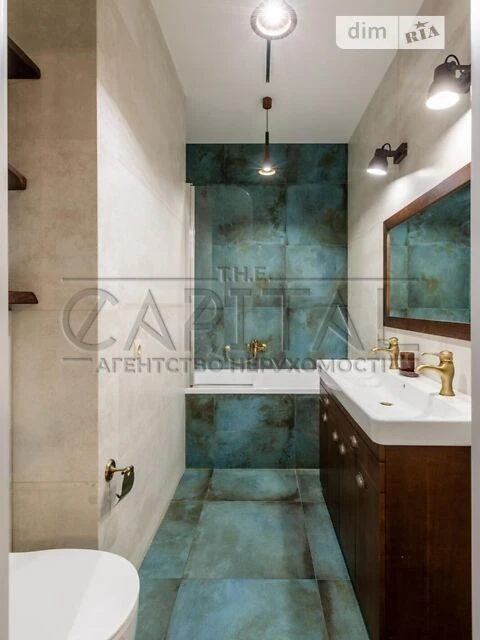 Sale of 5-room apartment 142 sq. m. on Andriy Verkhoglyada St. 11V •
