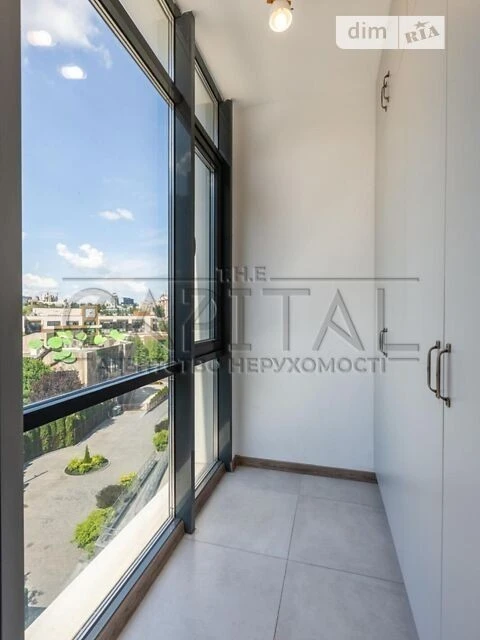 Sale of 5-room apartment 142 sq. m. on Andriy Verkhoglyada St. 11V •