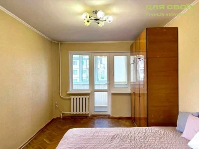 Квартира. Киев, Вацлава Гавела бул. (Ивана Лепсе)