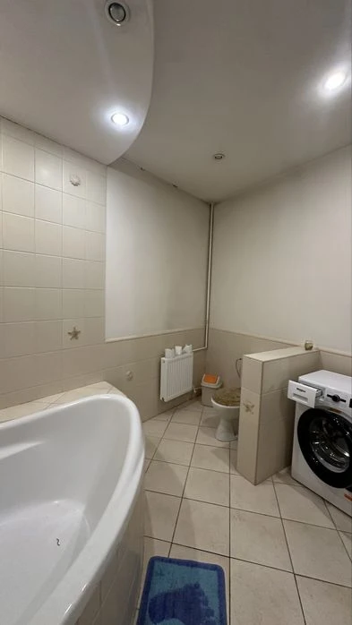 Selling a 2-room apartment in the center