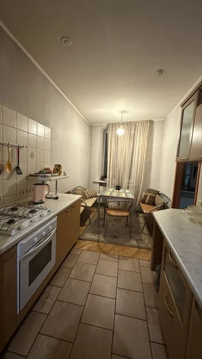 Selling a 2-room apartment in the center