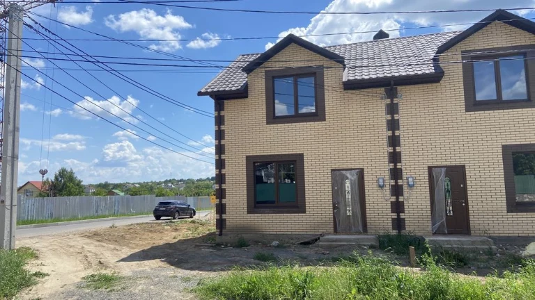 Townhouse with a plot Nemyrivske Shosse