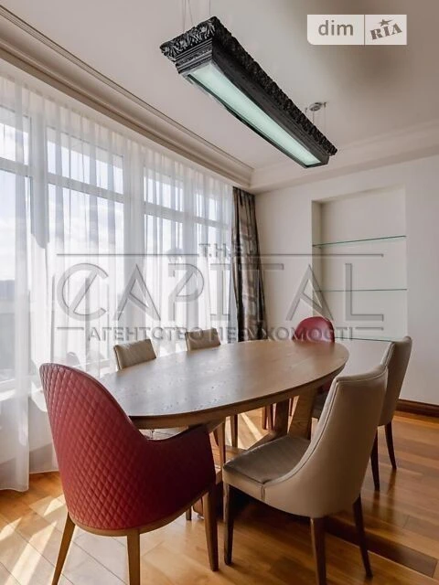 Продаж 3к квартири 200 кв. м на узвіз Кловський 7 • ID 34742