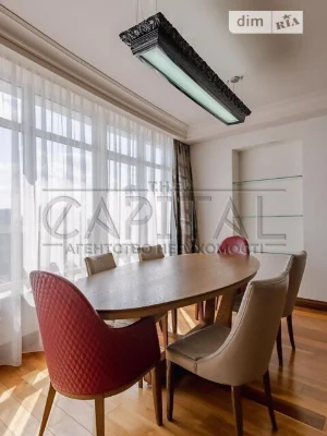 Продаж 3к квартири 200 кв. м на узвіз Кловський 7 • ID 34742
