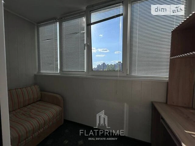 Sale of 1-room apartment 36 sq. m. on Akademika Zabolotnogo St. 30