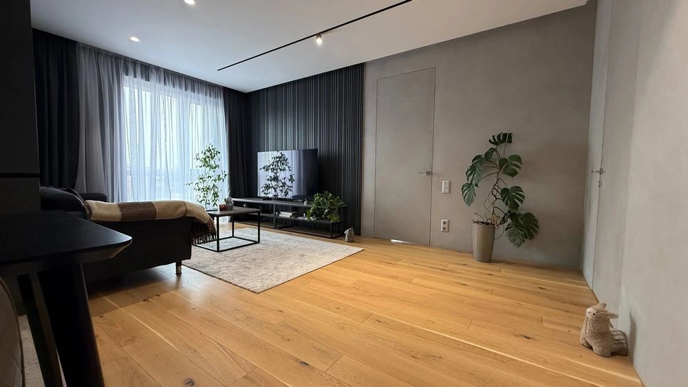 Продаж 3 кімнатної квартири 90 м2 з дизайнерським планування