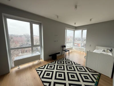 Продаж 3 кімнатної квартири 90 м2 з дизайнерським планування