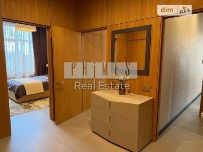 Продажа 3к квартиры 121 кв. м по ул. Андрея Верхосмотра 11 •