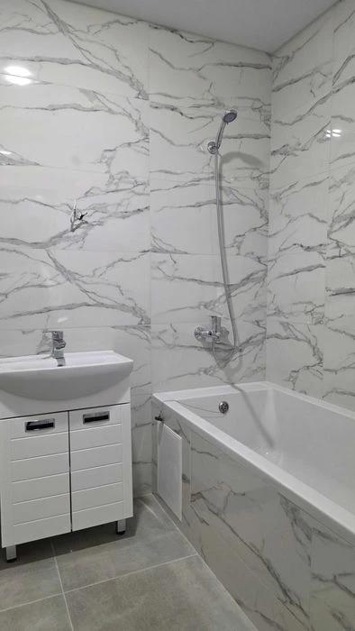 Selling a 2-room apartment in the Pobeda residential complex, a new building with new renovations!
