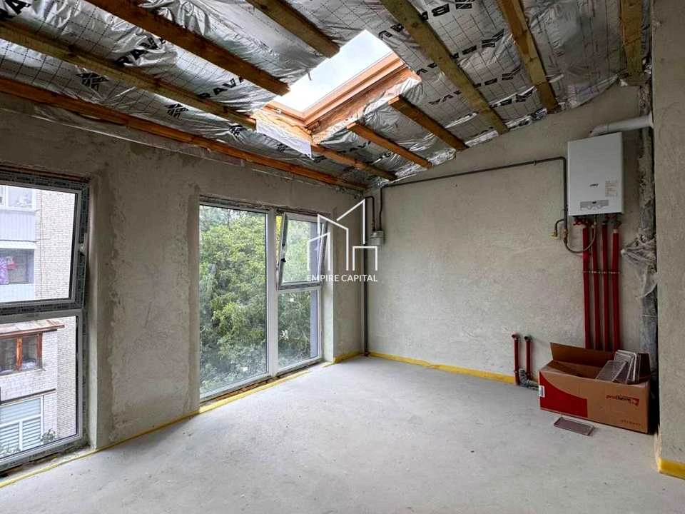 Apartment. Lviv, Meblyarska St., (House)