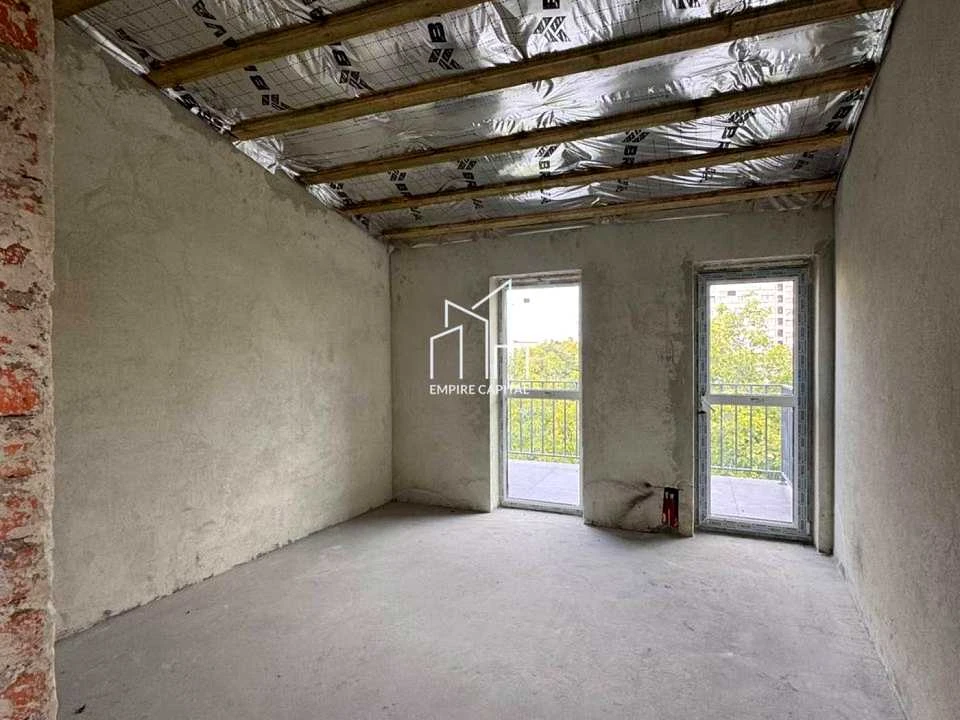 Apartment. Lviv, Meblyarska St., (House)