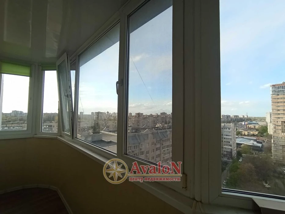 Продам 3-комнатную квартиру на Днепропетровской дороге!