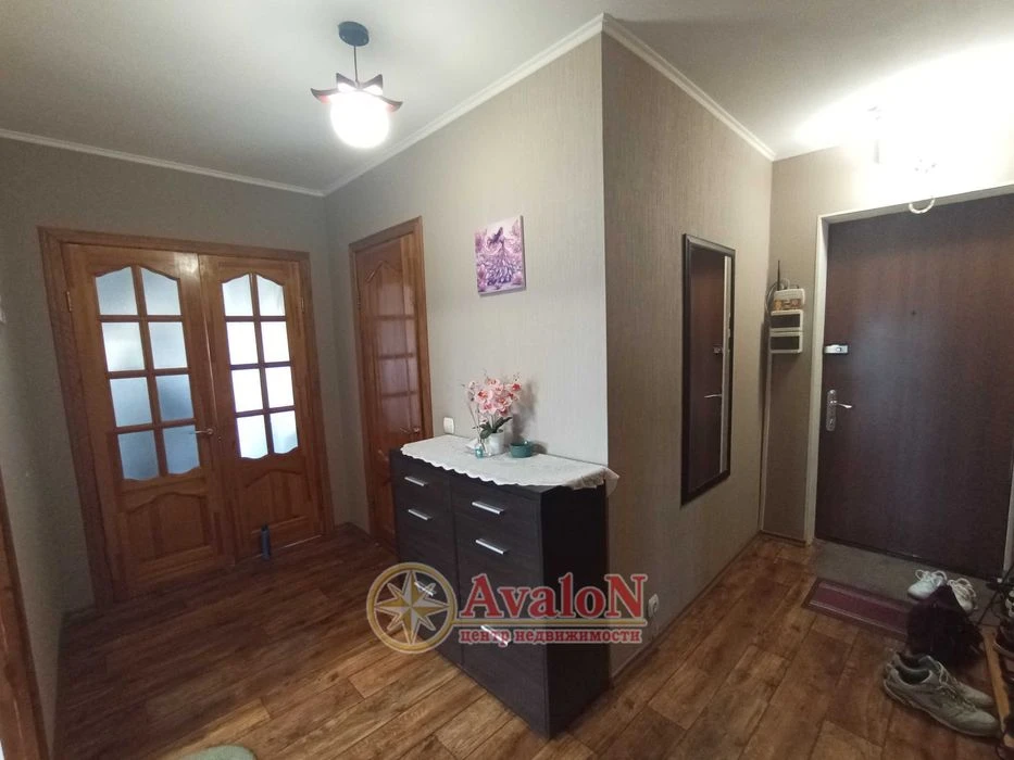 Продам 3-комнатную квартиру на Днепропетровской дороге!