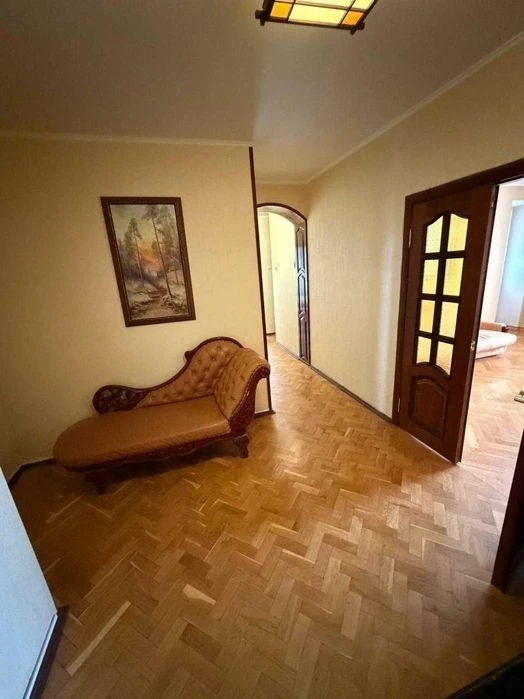 3-room apartment for sale, Lesi Ukrainky Boulevard, 9 V