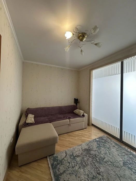 Sale without % euro 2k apartment O. Pchilky 5, State programs