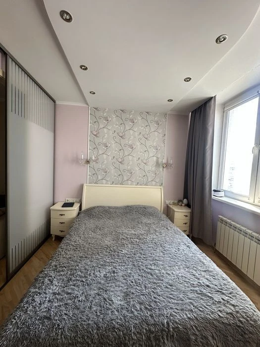 Sale without % euro 2k apartment O. Pchilky 5, State programs