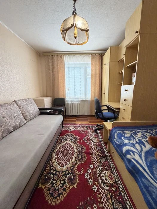 Продаж 2-к квартири на Круговій