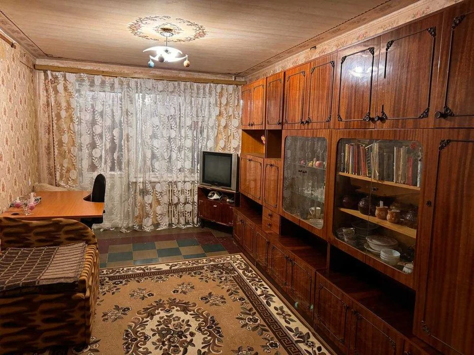 Продам 3-комнатную квартиру Захарченко дом 14